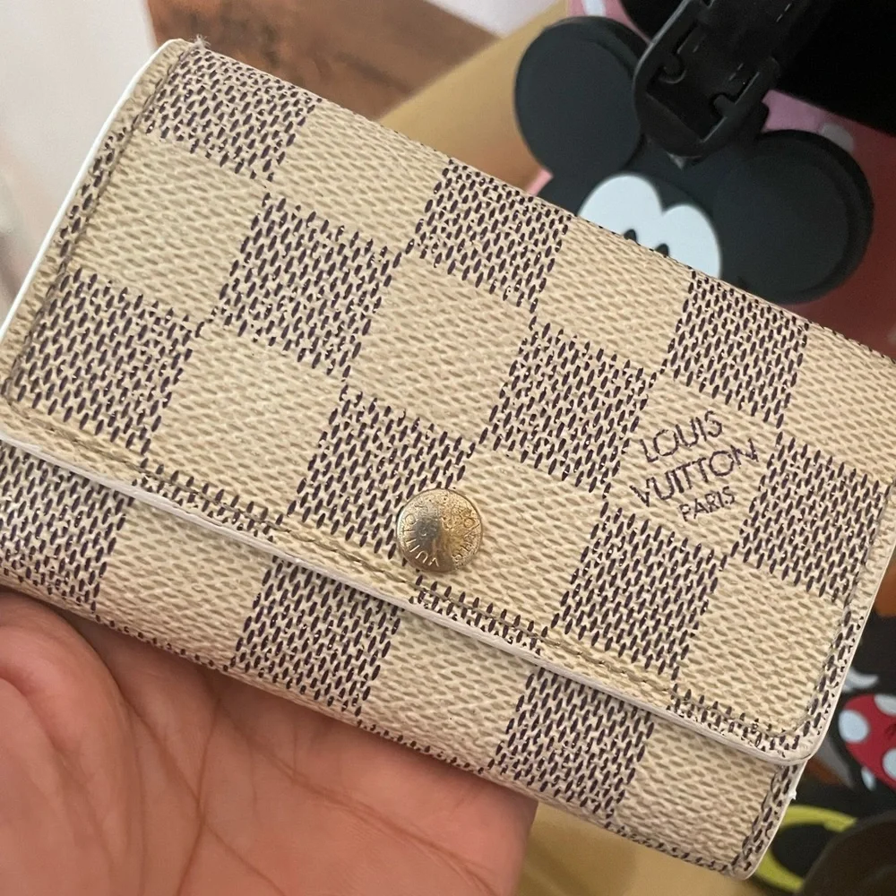 ‼️SOLD on Ⓜ️‼️Flash Sale 🎉Authentic Louis Vuitton Damier Azur Ring Keyholder - Picture 10 of 15